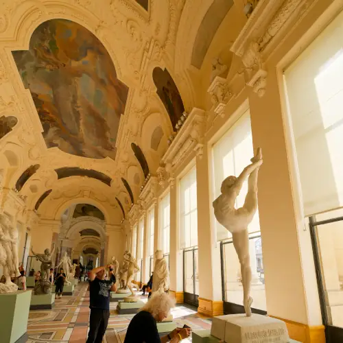 Statues du Petit Palais