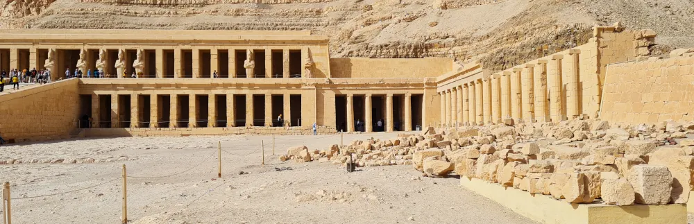 Arrivée au temple d’Hatchepsout