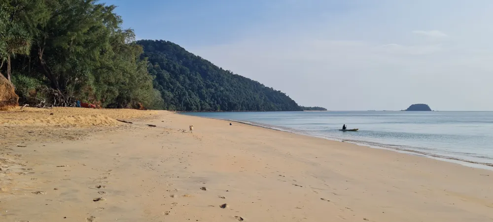 Plage déserte de Ko Libong