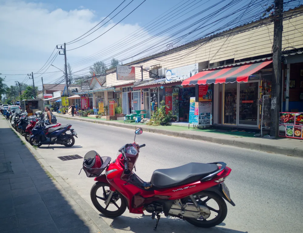 Rue de Khao Lak